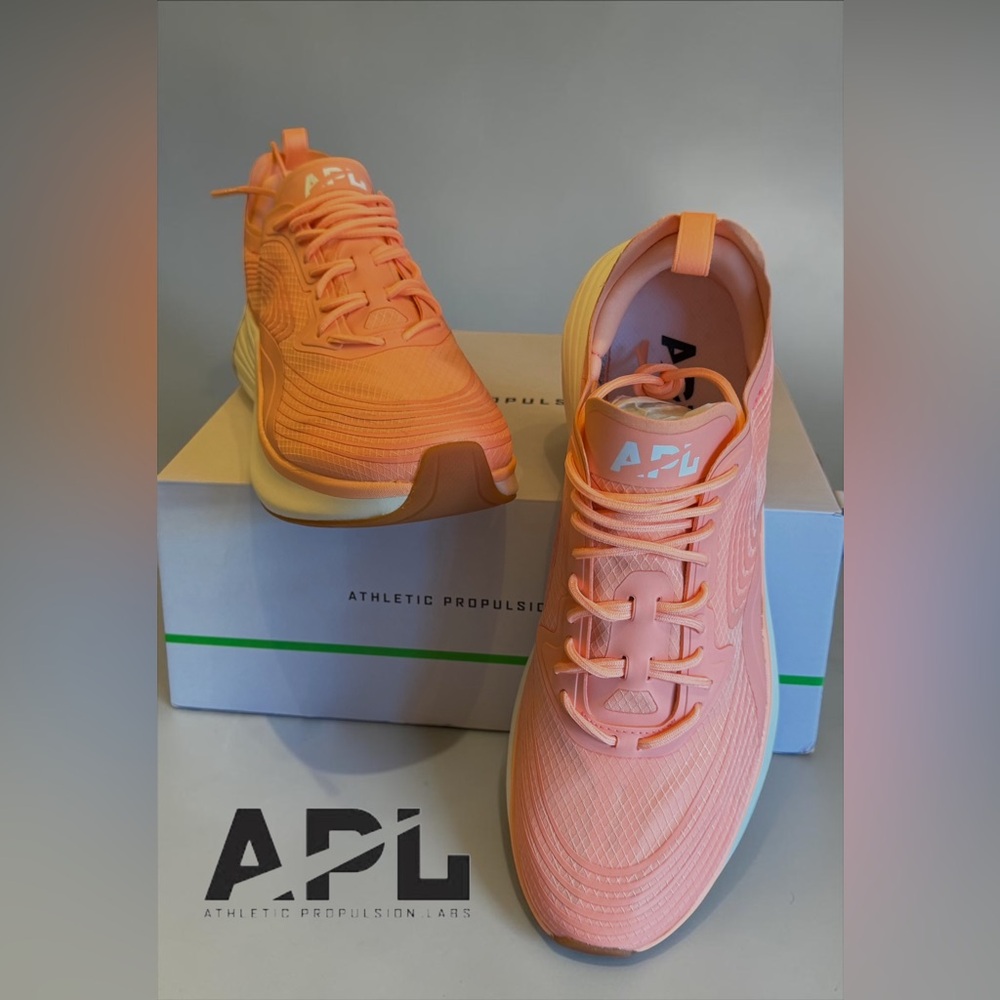 APL Men's Sz 10 Streamline running shoe in Neon Peach/White/Gum" SOLD OUT & NIB!